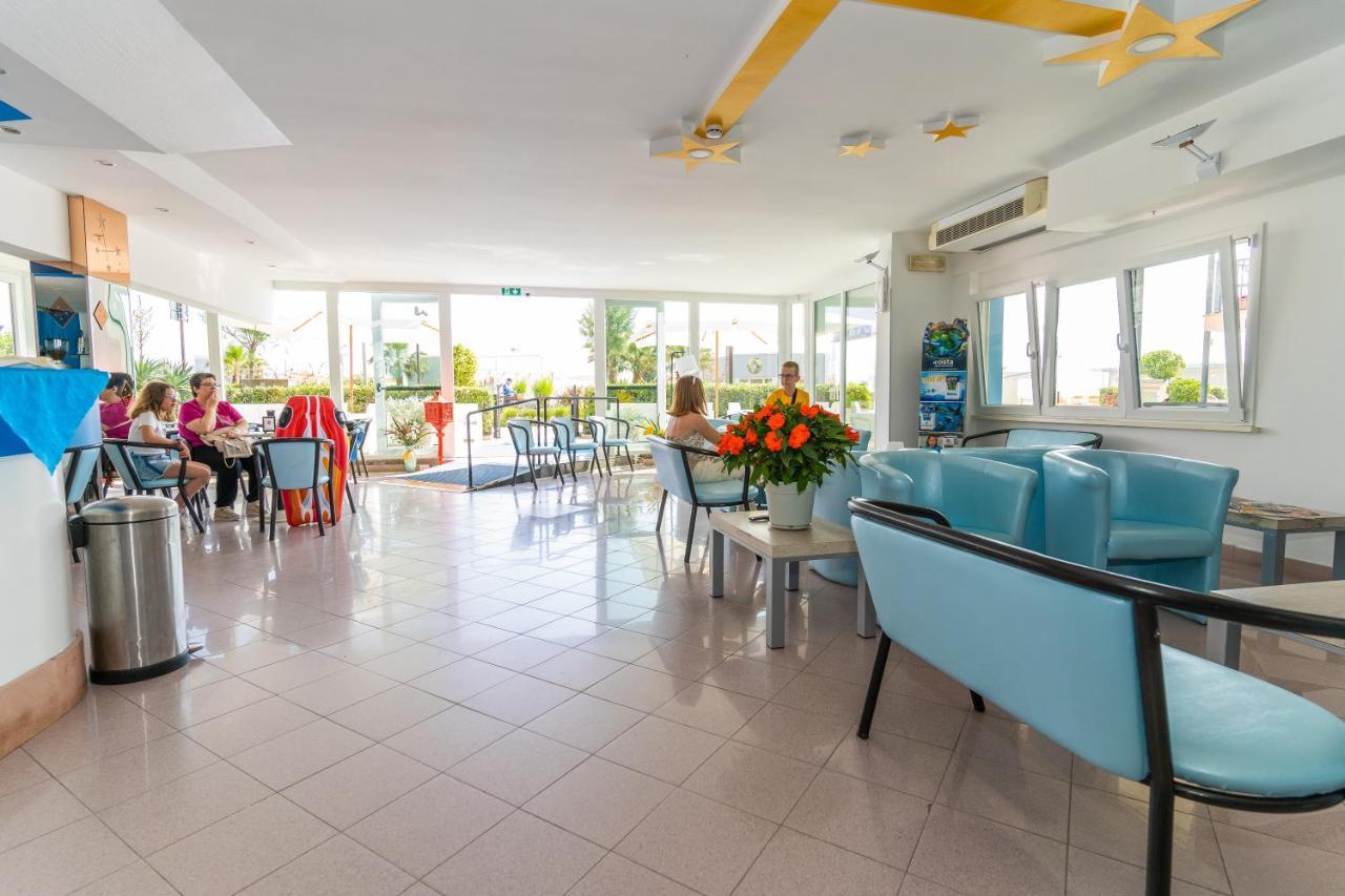 Hotel Croce Del Sud Римини Экстерьер фото